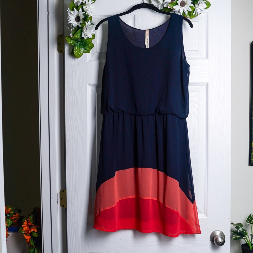 Mystree Sleeveless Navy Blue Dress Pink Peach Coral Lightweight Flowy Colorblock